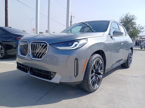 New 2026 BMW X3 xDrive30 image 3