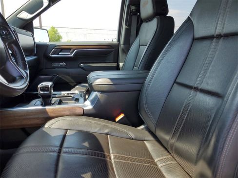 Used 2023 Chevrolet Silverado 1500 High Country image 20