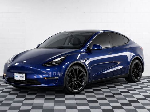 Used 2023 Tesla Model Y Long Range image 1