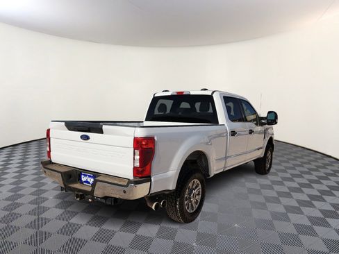 Used 2022 Ford F250 XLT w/ XLT Value Package AWD/4WD image 4