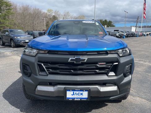 Used 2023 Chevrolet Colorado Trail Boss w/ Technology Package AWD/4WD image 2
