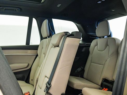 New 2026 Volvo XC90 B5 Core image 24
