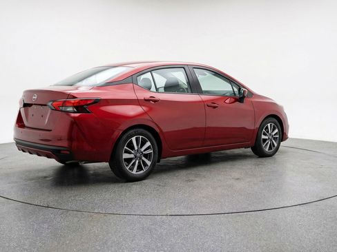 Used 2025 Nissan Versa SV image 9