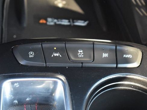 Certified 2022 Chevrolet TrailBlazer RS w/ Technology Package AWD/4WD image 29