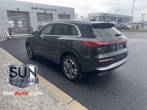 Certified 2025 Audi Q5 Premium w/ Convenience Package image 27