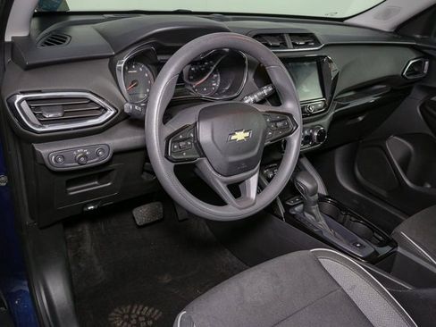 Used 2021 Chevrolet TrailBlazer LT w/ Convenience Package image 19