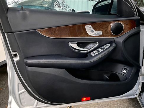 Used 2017 Mercedes-Benz C 300 Sedan image 21