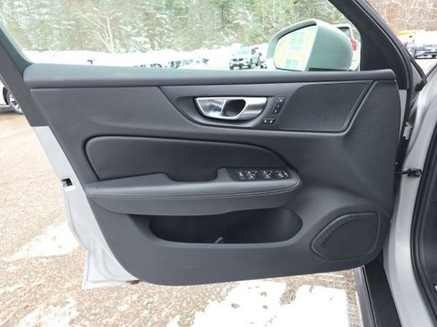 Certified 2025 Volvo V60 B5 Cross Country Plus image 25