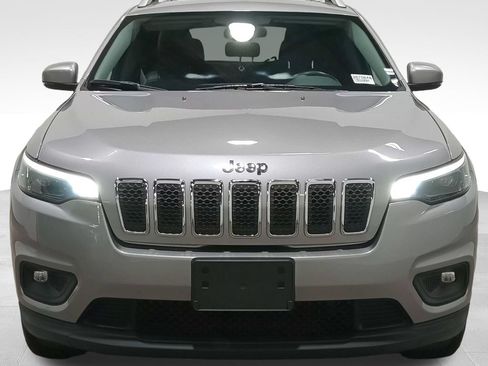 Used 2020 Jeep Cherokee Latitude Plus w/ Cold Weather Group AWD/4WD image 10