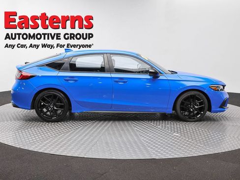 Used 2022 Honda Civic Sport image 4
