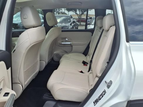 Used 2023 Mercedes-Benz GLB 250 image 14