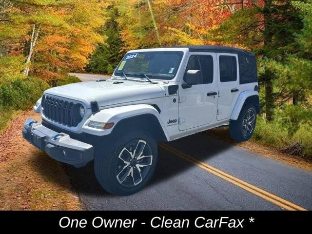 Certified 2024 Jeep Wrangler Unlimited w/ Convenience Group AWD/4WD image 9