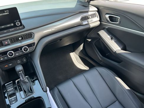 Certified 2025 Acura Integra FWD image 19
