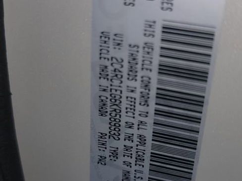 Used 2019 Chrysler Pacifica Touring-L Plus w/ Advanced Safetytec Group image 30