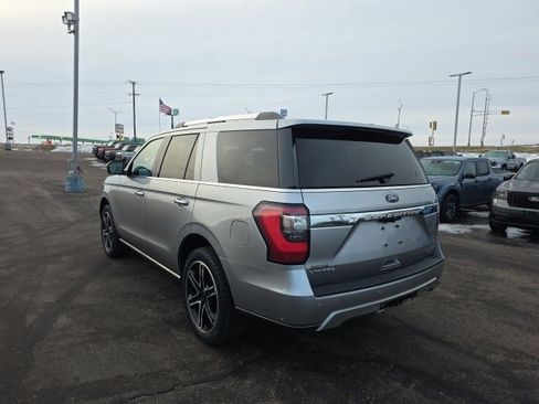 Used 2021 Ford Expedition Limited image 5