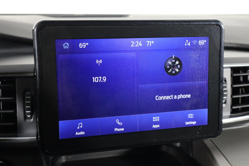 Used 2022 Ford Explorer XLT w/ Equipment Group 202A AWD/4WD image 33