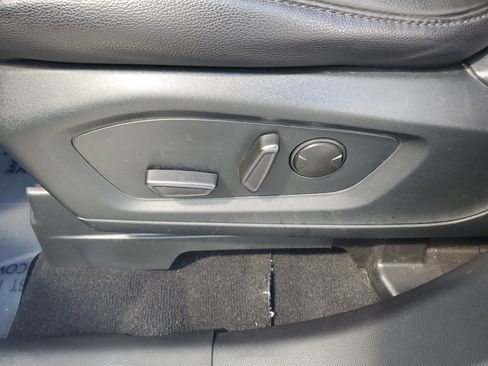 Used 2022 Ford Explorer ST-Line image 12