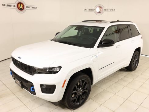 Used 2023 Jeep Grand Cherokee 30th Anniversary image 52