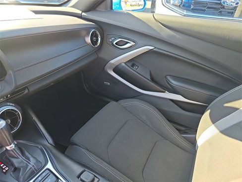 Used 2023 Chevrolet Camaro LT w/ RS Package image 17
