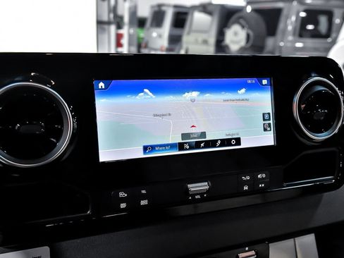 Used 2022 Mercedes-Benz Sprinter 3500 image 20