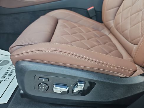 New 2026 BMW X5 xDrive40i w/ Climate Comfort Package AWD/4WD image 31