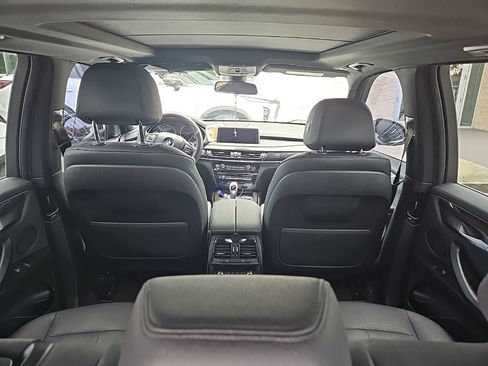 Used 2018 BMW X5 sDrive35i RWD image 8