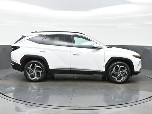 Certified 2023 Hyundai Tucson Limited AWD/4WD image 7