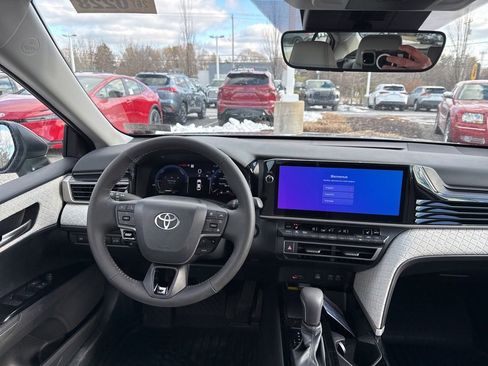 New 2026 Toyota Camry XLE image 12