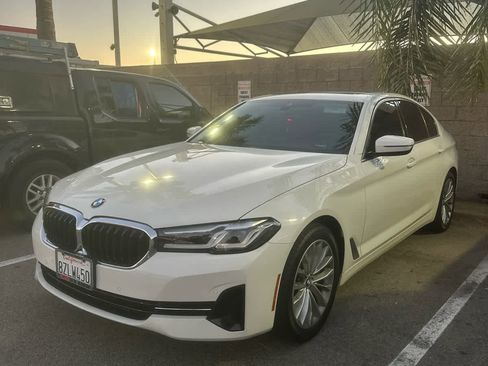 Used 2022 BMW 530i w/ Convenience Package image 1