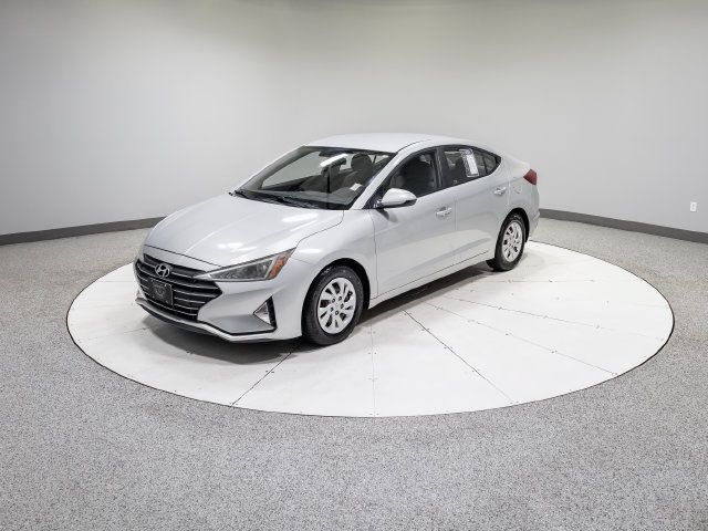 Used 2019 Hyundai Elantra SE FWD image 31