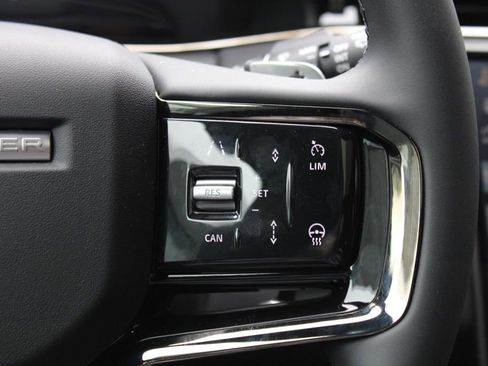 Used 2026 Land Rover Range Rover Evoque S image 16