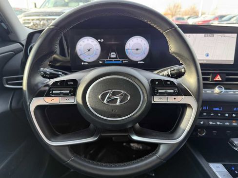 Used 2023 Hyundai Elantra SEL w/ Convenience Package image 17