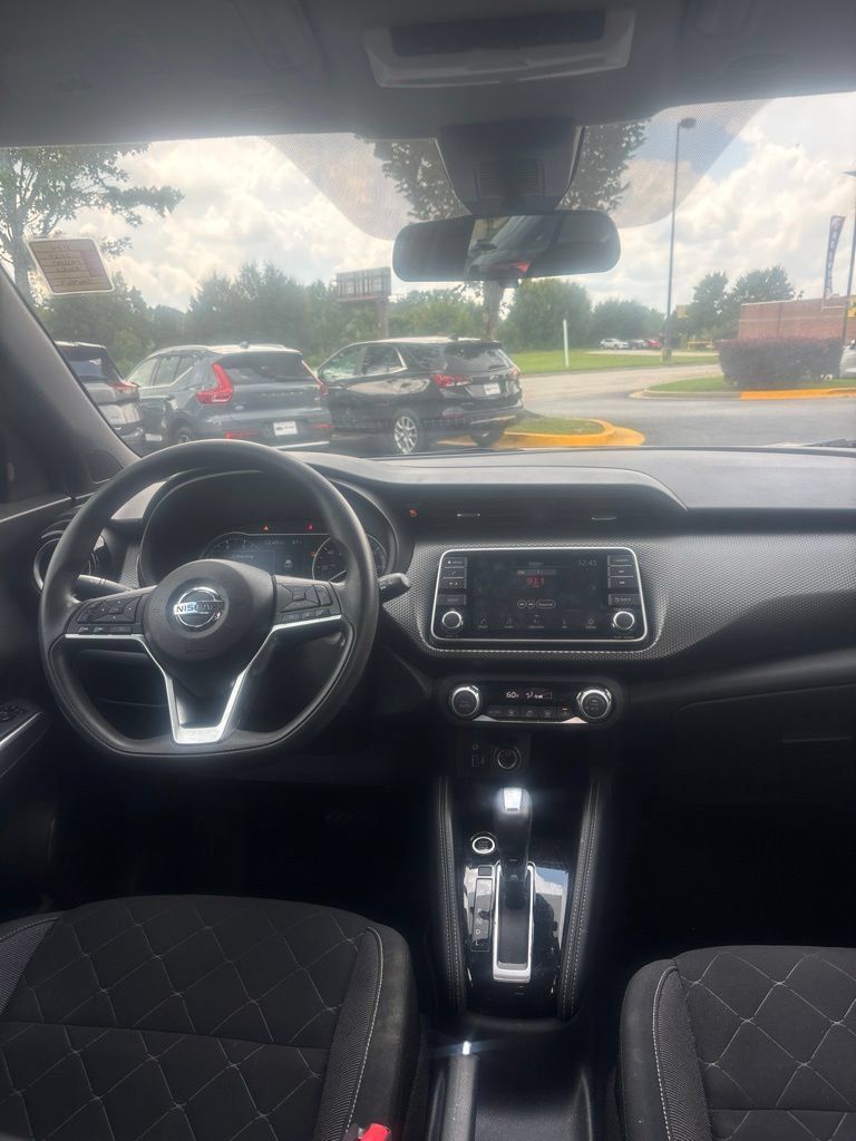 Used 2020 Nissan Kicks SV FWD image 7