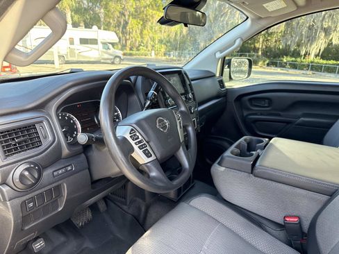Used 2021 Nissan Titan S w/ S Utility Package image 21
