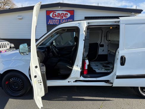 Used 2018 RAM ProMaster City Tradesman image 15