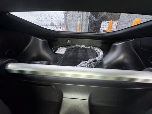 Used 2023 Nissan Z Performance w/ Floor Mat Package (L93) image 33