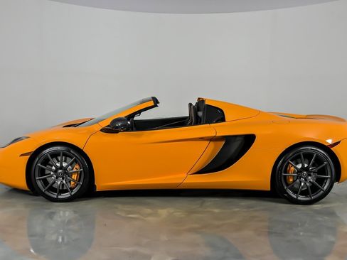 Used 2013 McLaren MP4-12C Spider RWD image 9