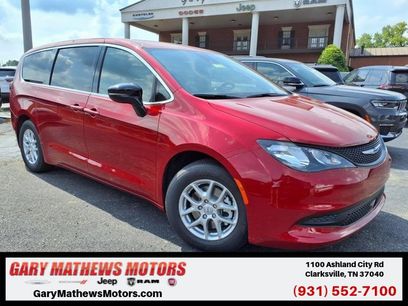 New 2025 Chrysler Voyager LX