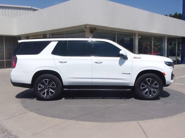 Used 2021 Chevrolet Tahoe Z71 w/ Luxury Package AWD/4WD image 15