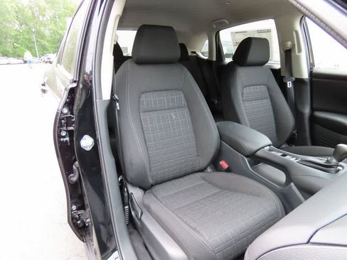 New 2026 Honda HR-V LX image 16