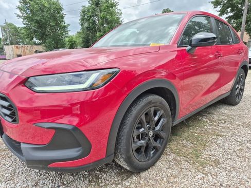 Used 2025 Honda HR-V Sport image 1