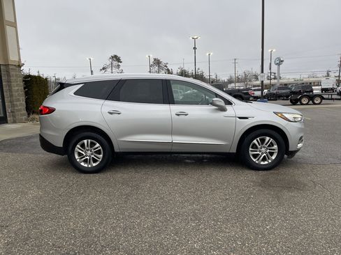 Used 2018 Buick Enclave Essence w/ Trailering Package image 2