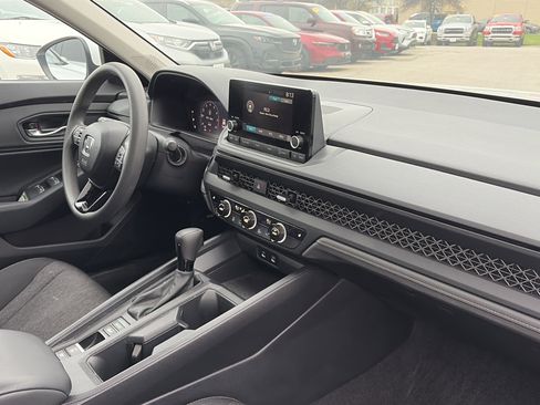 Used 2024 Honda Accord EX image 12