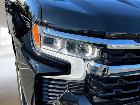 Used 2023 Chevrolet Silverado 1500 LT AWD/4WD image 30