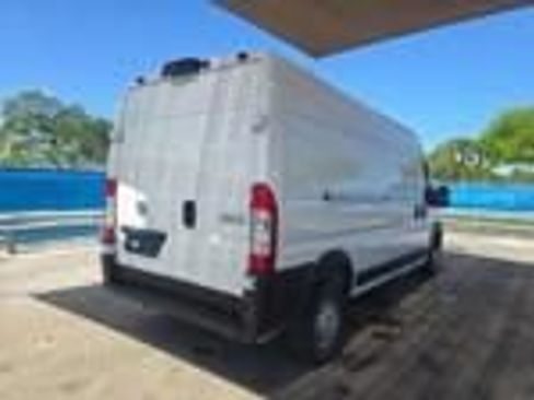 Used 2026 RAM ProMaster 2500 w/ Convenience Group FWD image 5