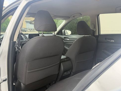Used 2019 Nissan Altima 2.5 S FWD image 14