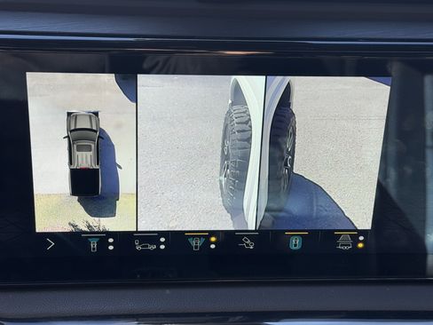 Used 2022 GMC Sierra 1500 AT4 w/ AT4 Premium Package image 33