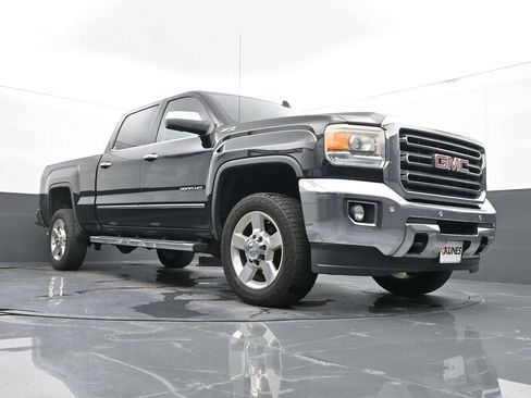 Used 2016 GMC Sierra 2500 SLT w/ Suspension Package, Off-Road AWD/4WD image 42
