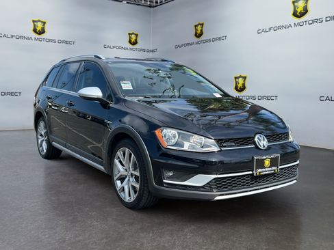 Used 2017 Volkswagen Golf Alltrack SEL image 7