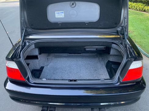 Used 2004 BMW M3 Convertible image 26